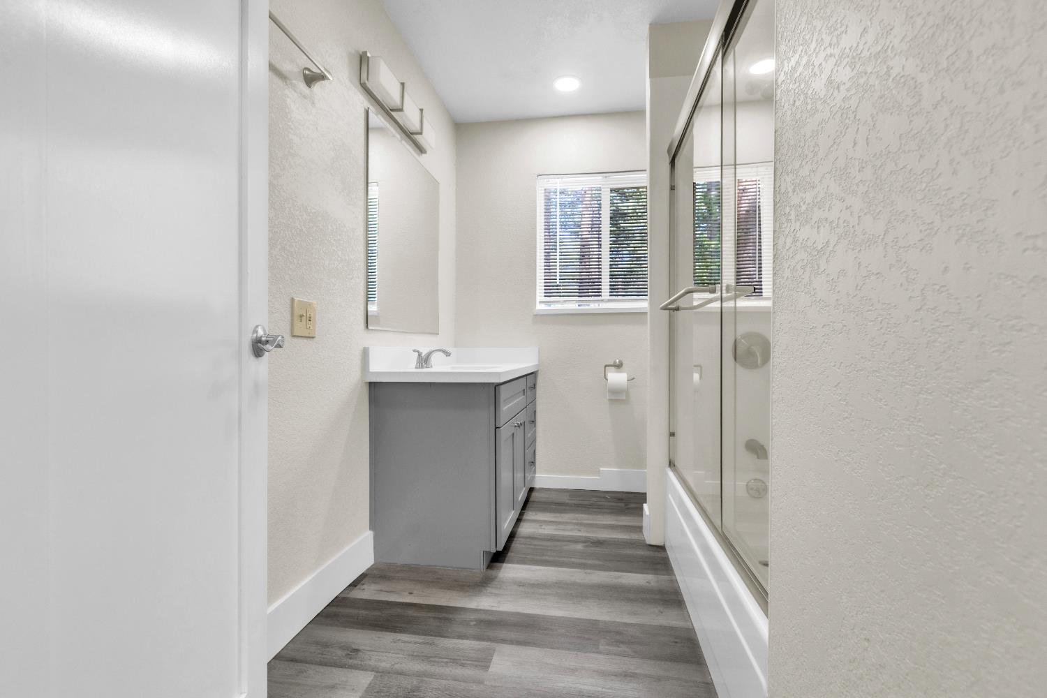 Detail Gallery Image 12 of 12 For 673 James Ave, South Lake Tahoe,  CA 96150 - – Beds | – Baths
