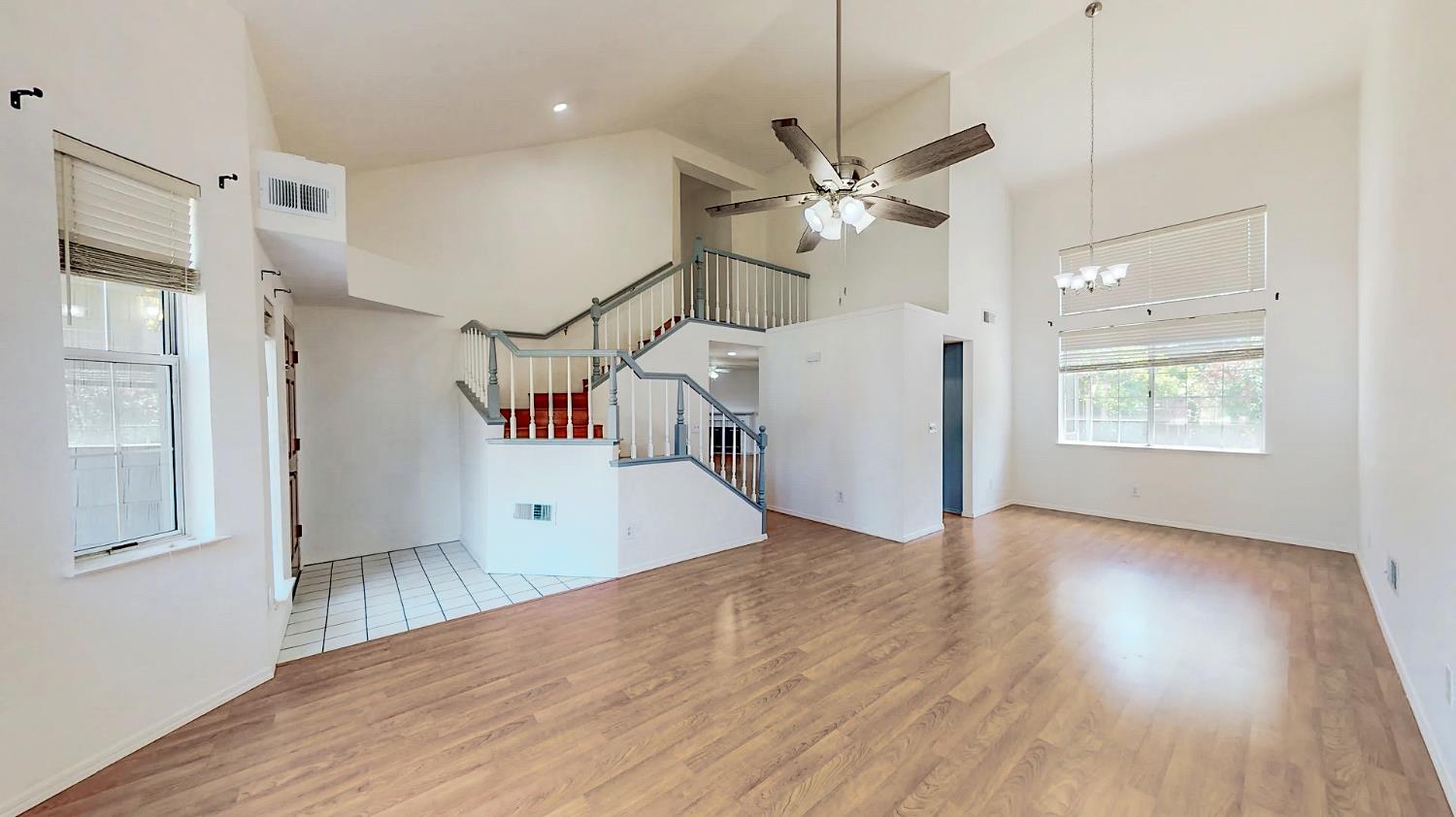 Detail Gallery Image 6 of 43 For 4184 Horizon Ct, Turlock,  CA 95382 - 4 Beds | 3 Baths