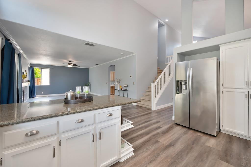 Detail Gallery Image 15 of 51 For 9567 Diamond Point Ln, Elk Grove,  CA 95758 - 4 Beds | 2/1 Baths