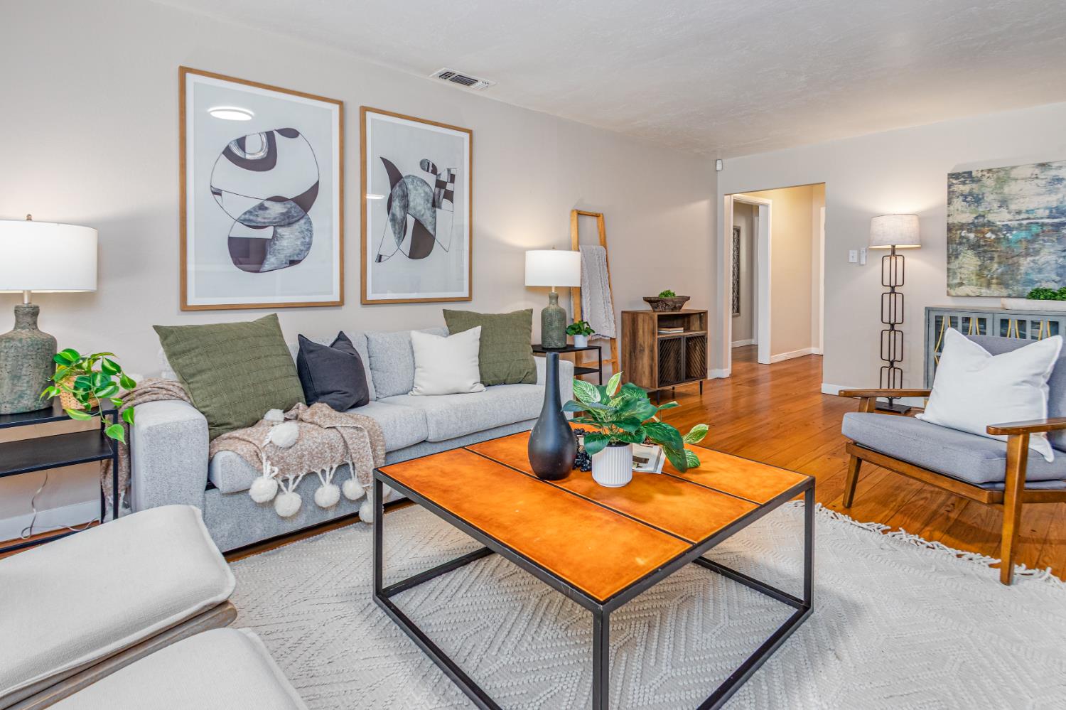 Detail Gallery Image 15 of 36 For 3232 Strevel Way, Sacramento,  CA 95825 - 3 Beds | 1/1 Baths