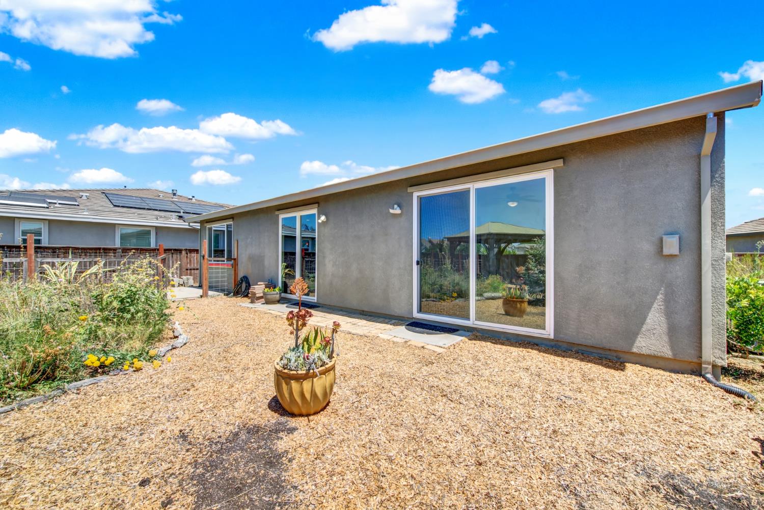 Detail Gallery Image 58 of 72 For 2200 Russell Cir, Woodland,  CA 95776 - 3 Beds | 2/1 Baths