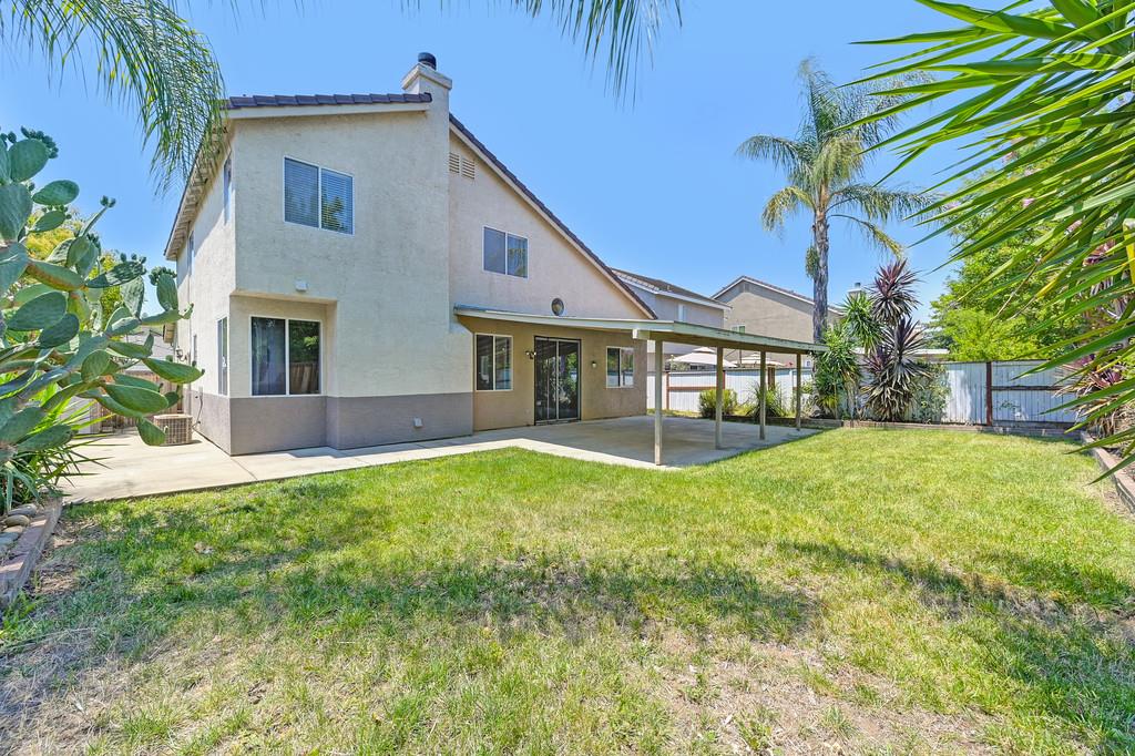 Detail Gallery Image 34 of 51 For 9567 Diamond Point Ln, Elk Grove,  CA 95758 - 4 Beds | 2/1 Baths