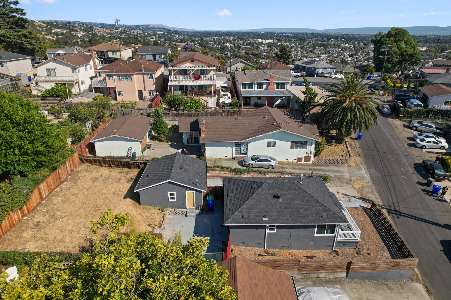 Detail Gallery Image 4 of 23 For 14732 Darius Way, San Leandro,  CA 94587 - 2 Beds | 1 Baths