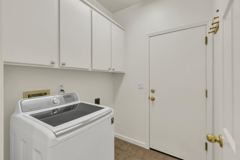 Detail Gallery Image 33 of 62 For 107 Dragonfly Cir, Sacramento,  CA 95834 - 3 Beds | 2 Baths