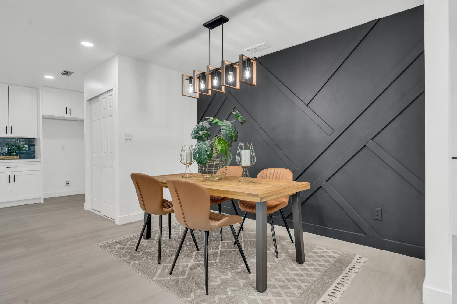 Detail Gallery Image 17 of 66 For 9184 Brian Ct, Sacramento,  CA 95826 - 3 Beds | 2 Baths