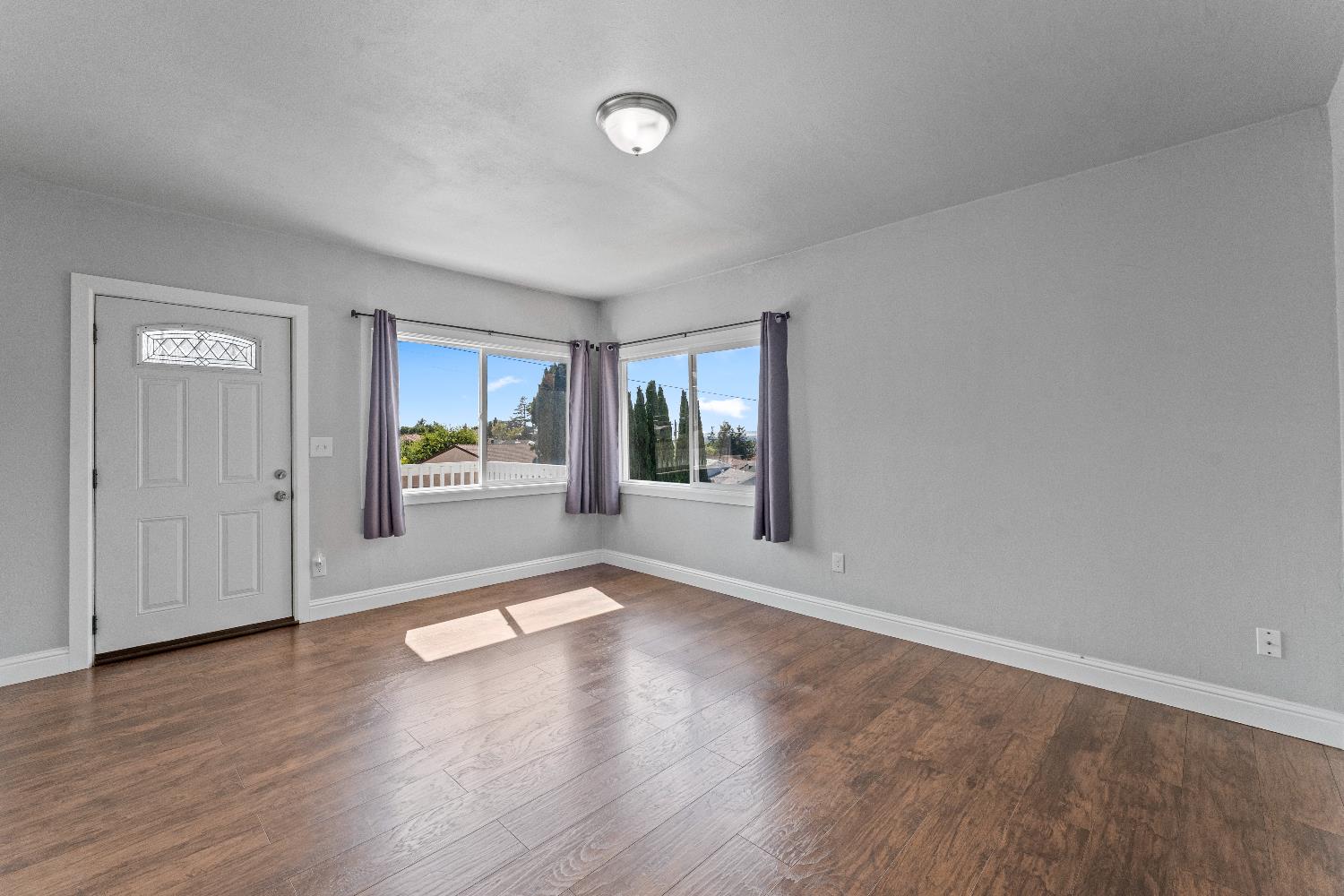 Detail Gallery Image 7 of 23 For 14732 Darius Way, San Leandro,  CA 94587 - 2 Beds | 1 Baths