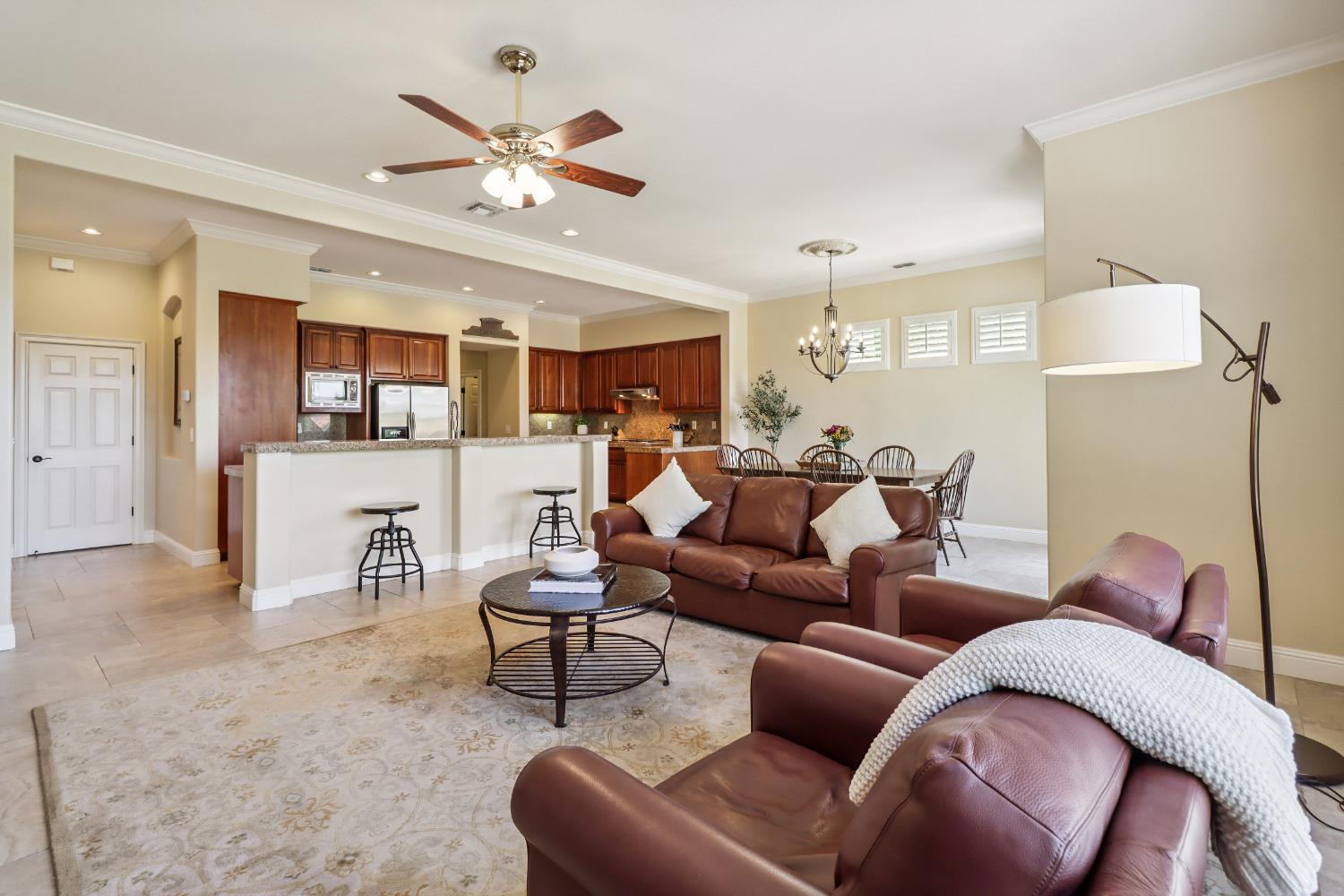 Detail Gallery Image 19 of 59 For 9661 Clos Du Lac Cir, Loomis,  CA 95650 - 4 Beds | 4/1 Baths