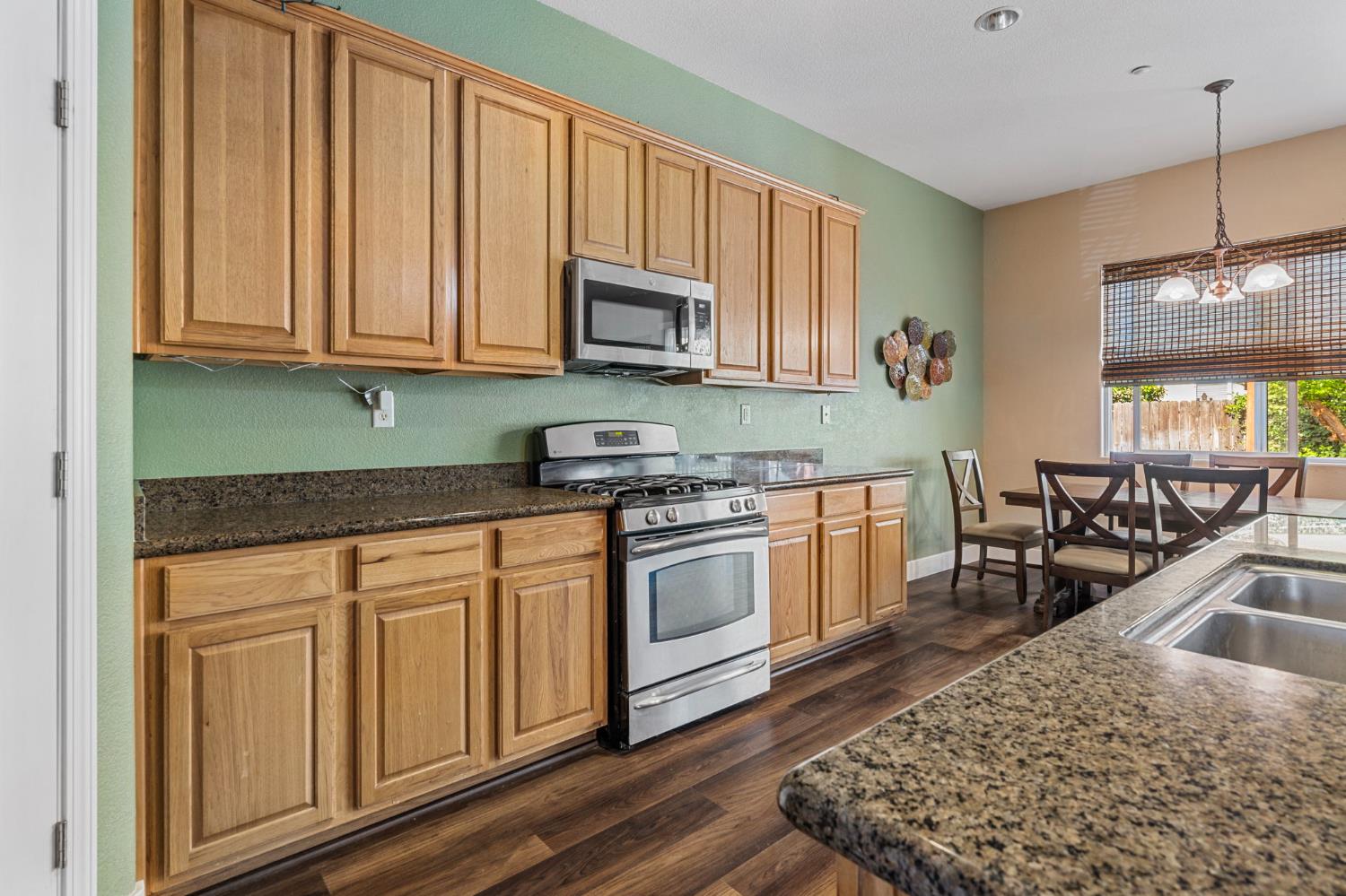 Detail Gallery Image 11 of 33 For 444 Sparrow Dr, Galt,  CA 95632 - 4 Beds | 2 Baths