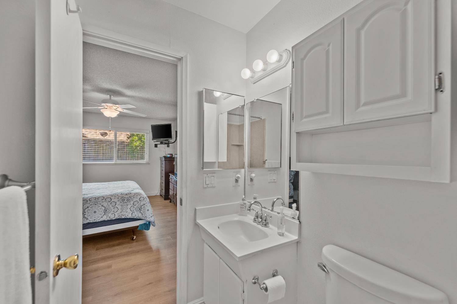 Detail Gallery Image 26 of 39 For 8852 Salmon Falls Dr, Sacramento,  CA 95826 - 3 Beds | 2 Baths
