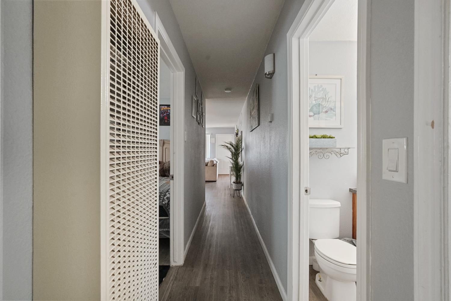 Detail Gallery Image 16 of 23 For 301 S Emerald Ave, Modesto,  CA 95351 - 3 Beds | 2 Baths