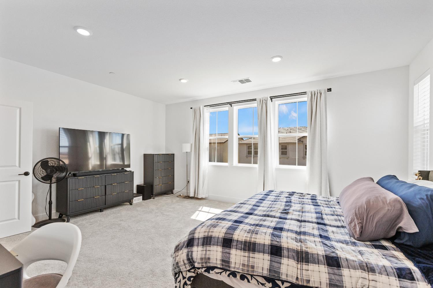 Detail Gallery Image 39 of 58 For 10224 Kilo Way, Elk Grove,  CA 95757 - 5 Beds | 4 Baths