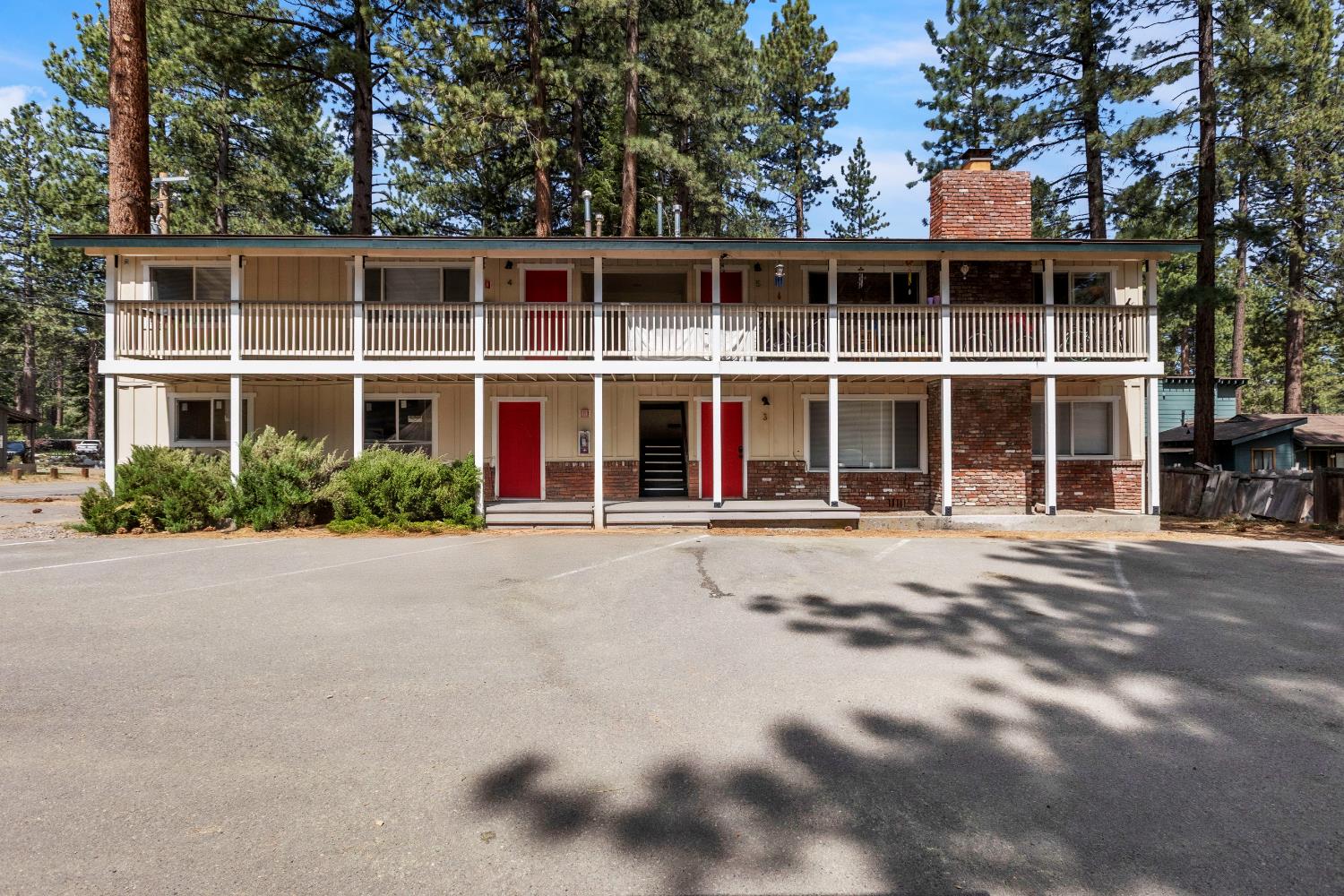 Detail Gallery Image 6 of 12 For 673 James Ave, South Lake Tahoe,  CA 96150 - – Beds | – Baths