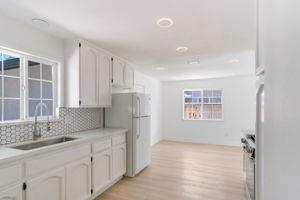 Detail Gallery Image 5 of 13 For 1351 Barrington Ave, Newman,  CA 95360 - 3 Beds | 2 Baths