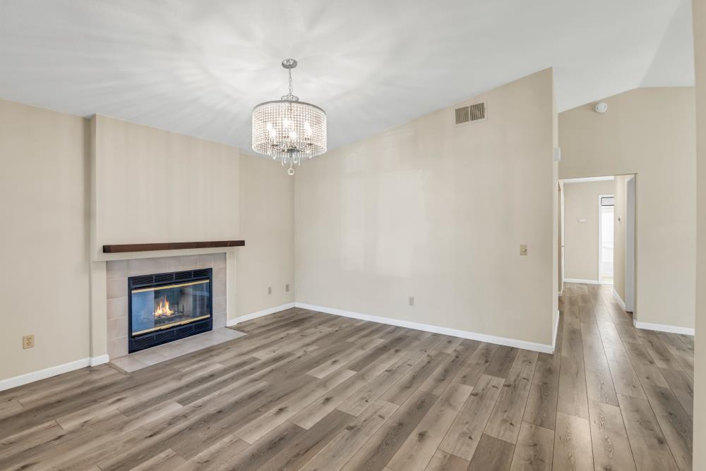 Detail Gallery Image 4 of 33 For 8200 Northam Dr, Antelope,  CA 95843 - 3 Beds | 2 Baths