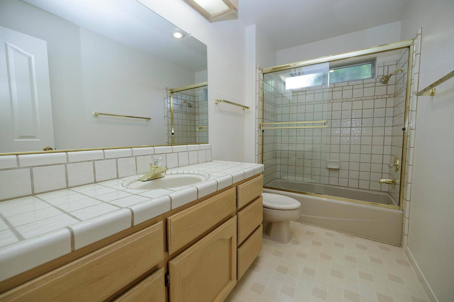 Detail Gallery Image 47 of 70 For 3709 Springcreek Dr, Modesto,  CA 95355 - 3 Beds | 2/1 Baths