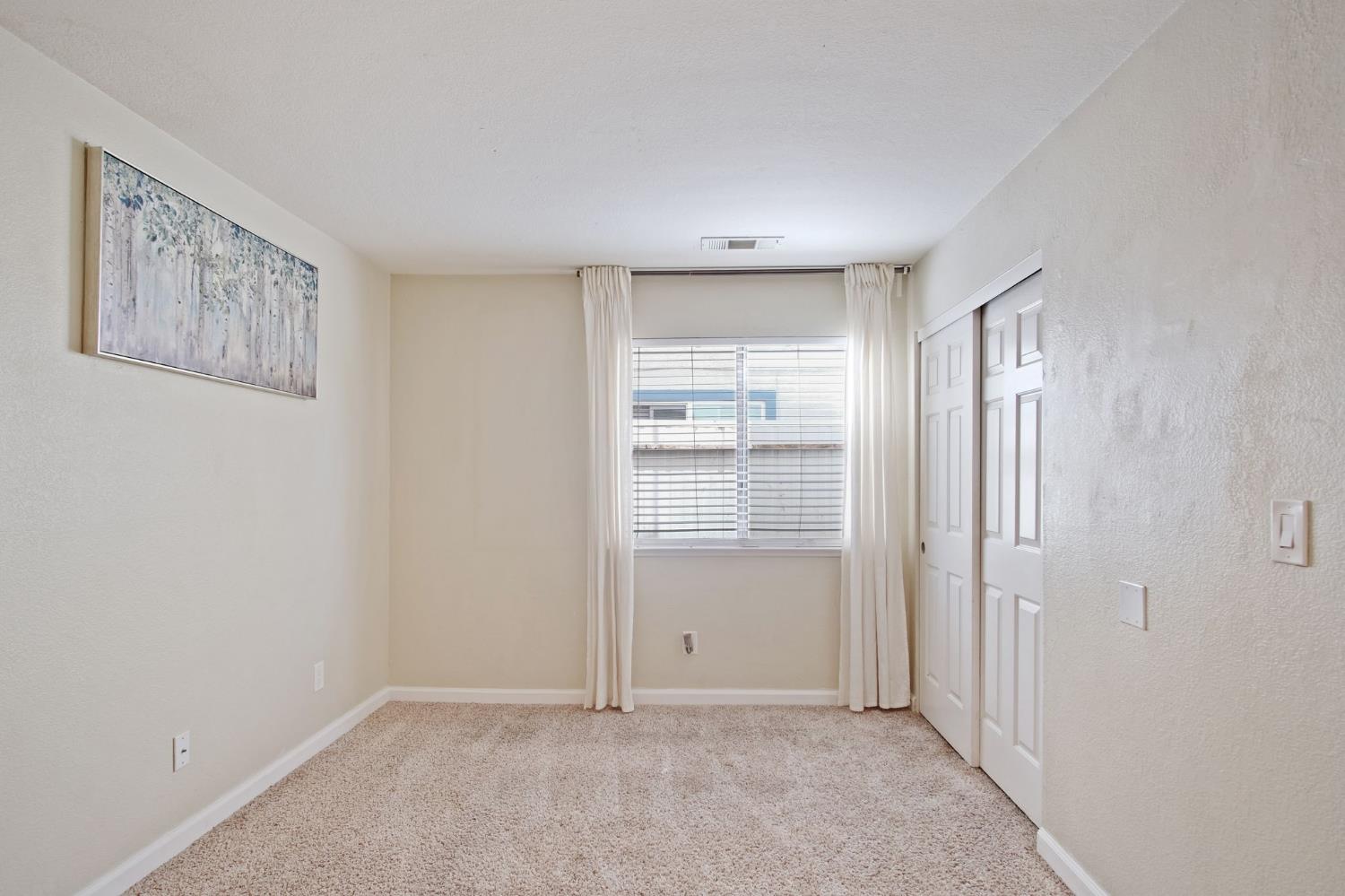 Detail Gallery Image 16 of 39 For 3009 Glen Grove Ct, Ceres,  CA 95307 - 5 Beds | 3 Baths