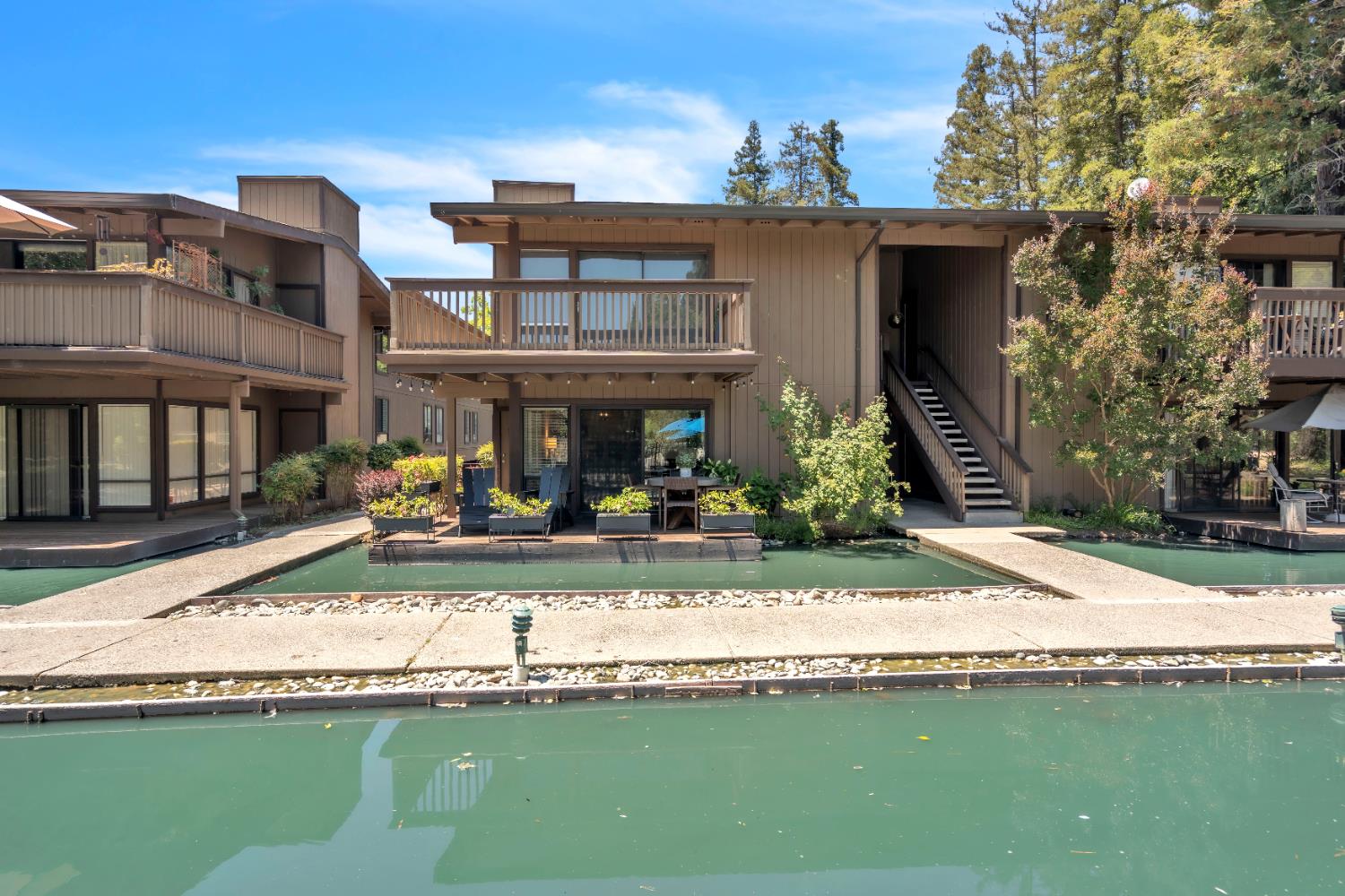 Photo #13: 225087391 Listing: Photo #13