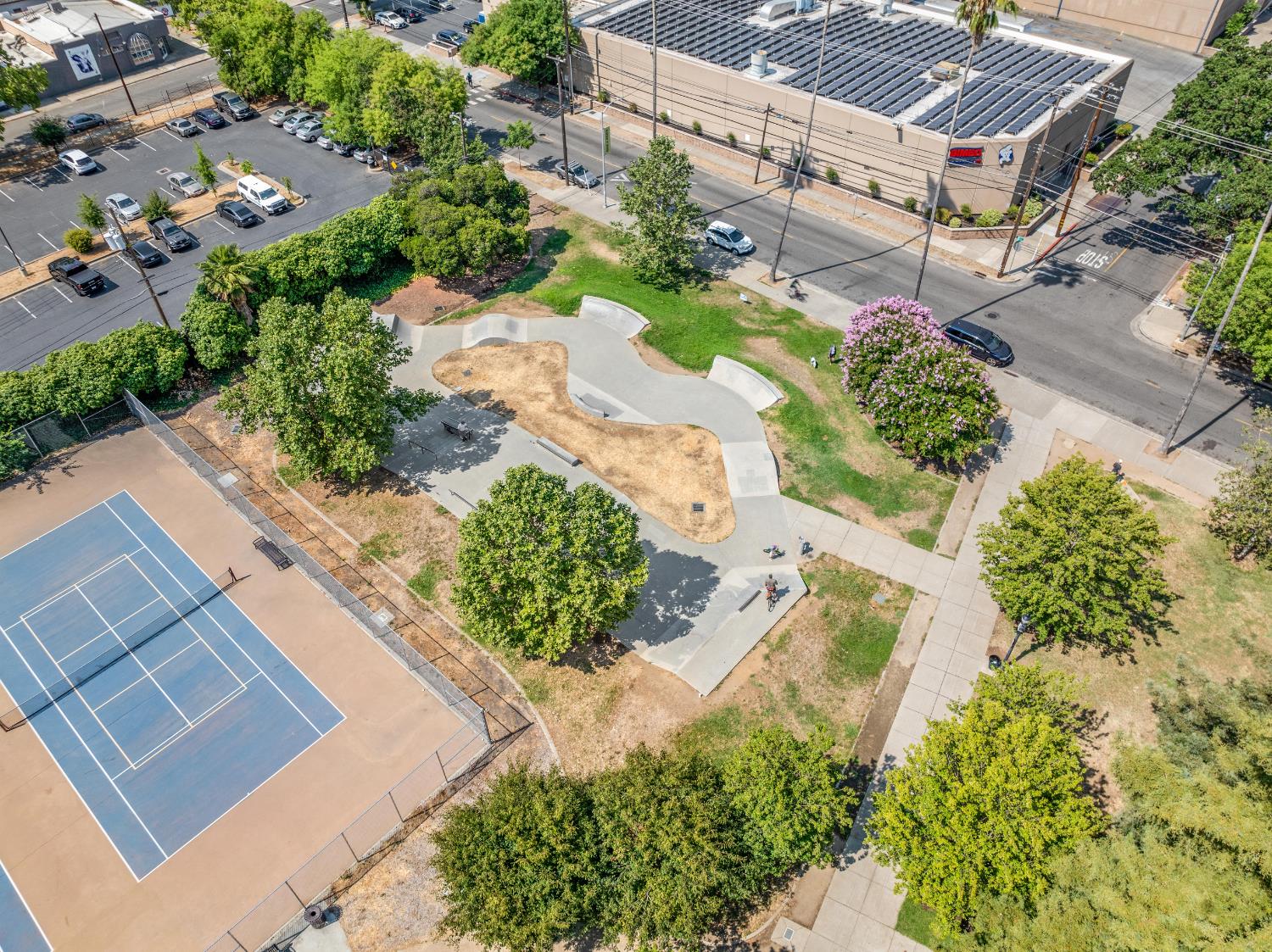 Detail Gallery Image 62 of 63 For 3641 5th Ave, Sacramento,  CA 95817 - 3 Beds | 1/1 Baths