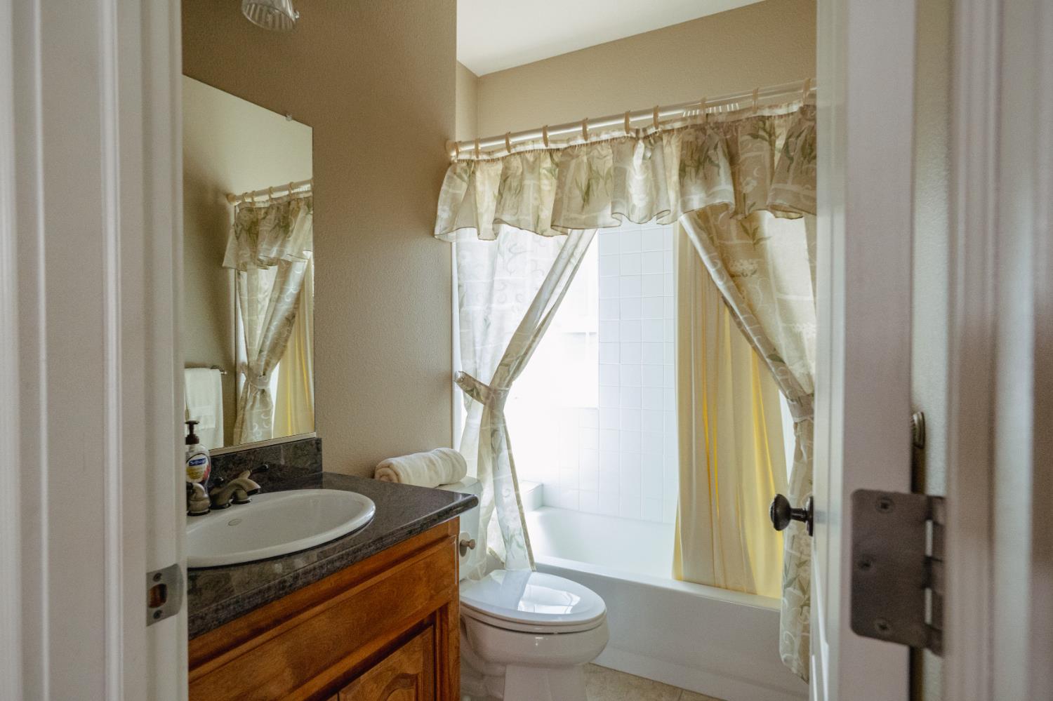 Detail Gallery Image 68 of 78 For 2253 Dyllan Ave, Atwater,  CA 95301 - 4 Beds | 3/2 Baths