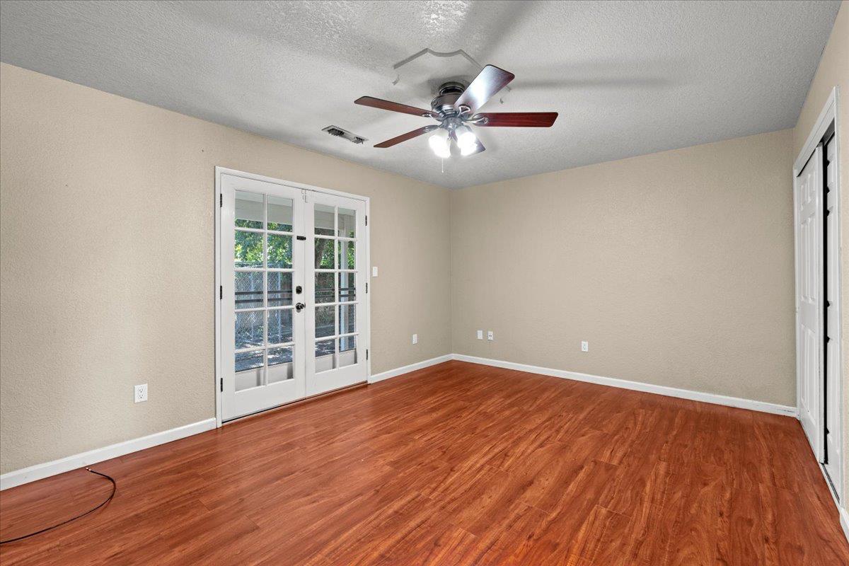 Detail Gallery Image 17 of 34 For 1300 Grover Dr, Modesto,  CA 95351 - 3 Beds | 2/1 Baths