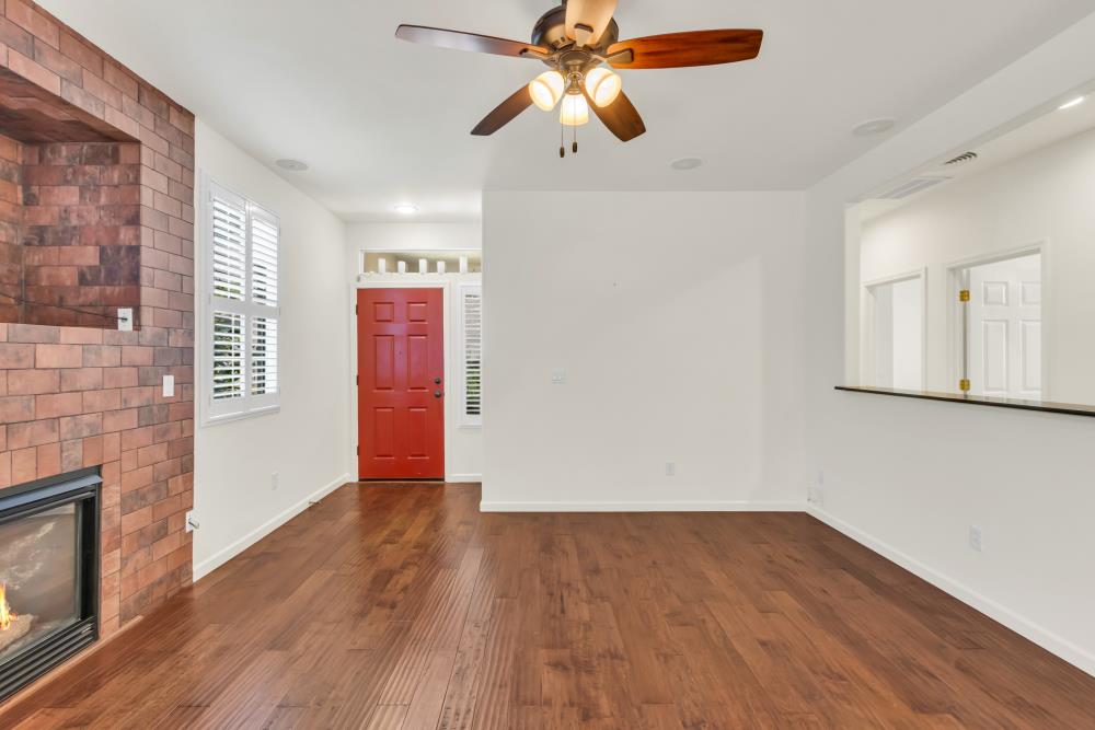 Detail Gallery Image 10 of 62 For 107 Dragonfly Cir, Sacramento,  CA 95834 - 3 Beds | 2 Baths