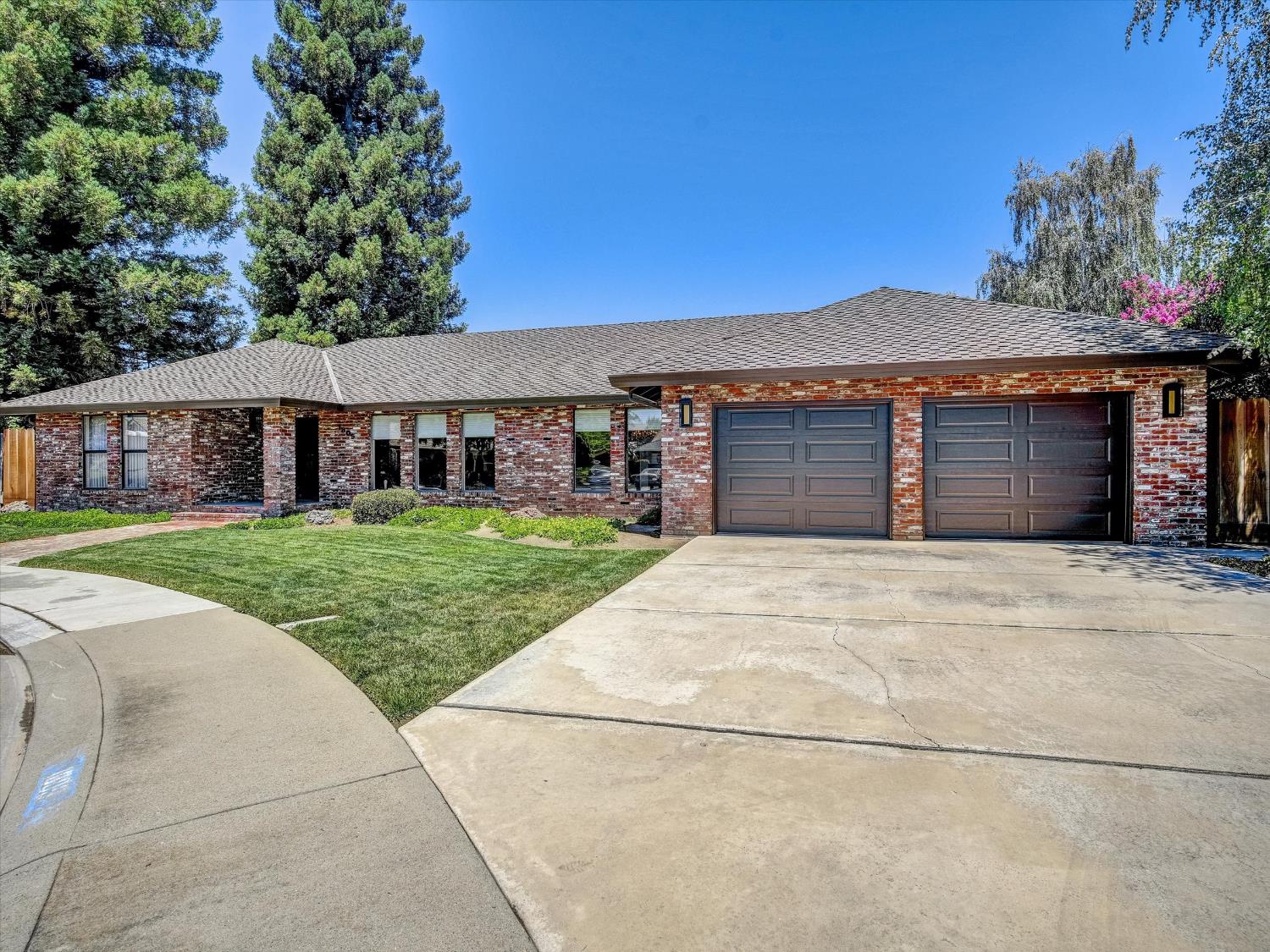 Detail Gallery Image 1 of 47 For 1805 Cardigan Way, Modesto,  CA 95355 - 4 Beds | 3 Baths