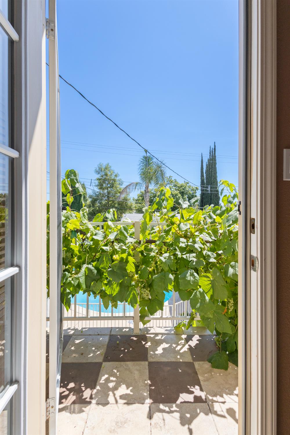 Detail Gallery Image 45 of 64 For 6732 Bismarck Dr, North Highlands,  CA 95660 - 5 Beds | 2/1 Baths