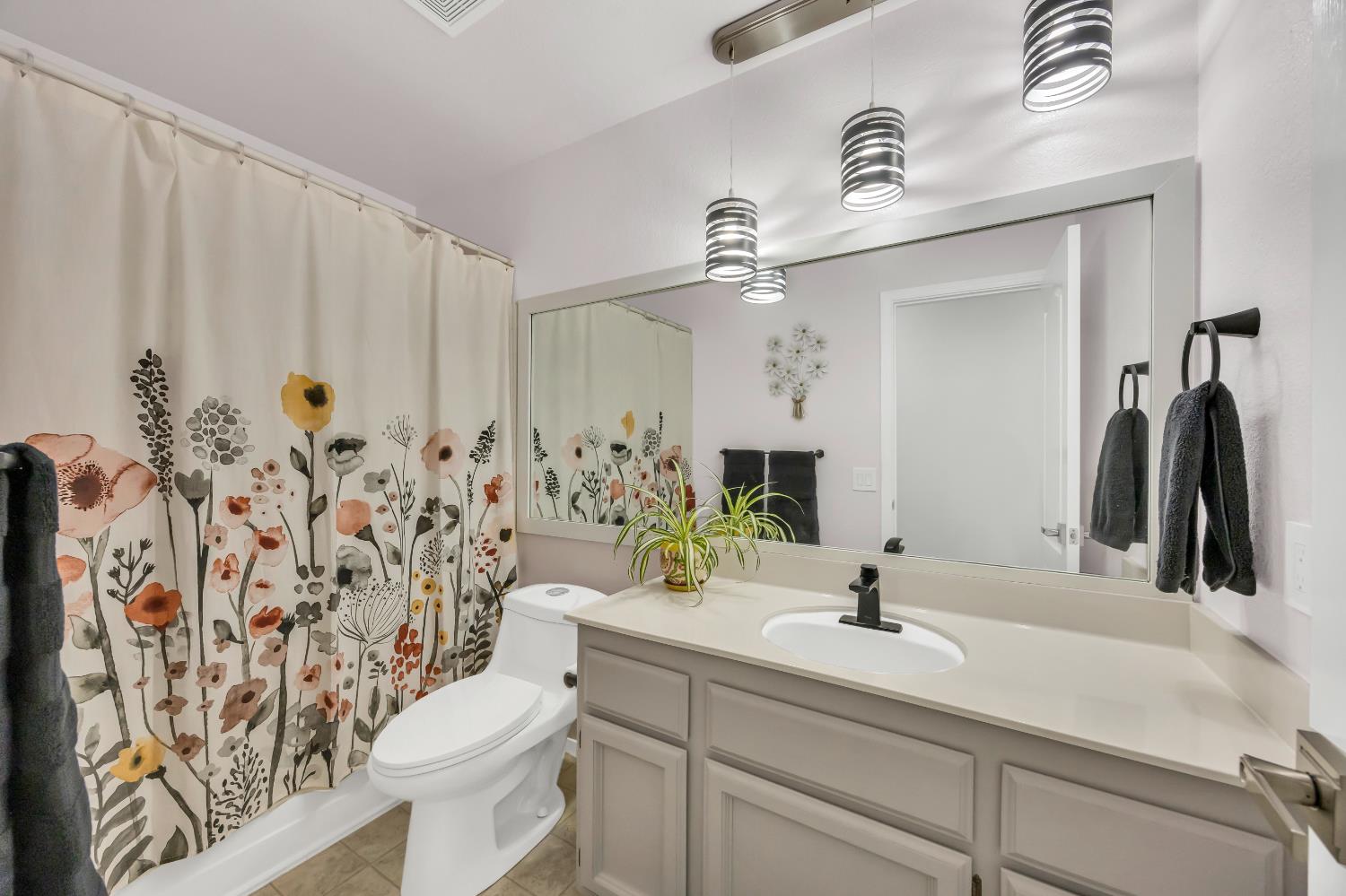Detail Gallery Image 35 of 57 For 5112 Charter Ct, Rocklin,  CA 95765 - 4 Beds | 2 Baths