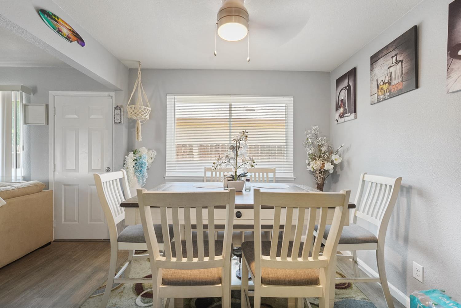 Detail Gallery Image 7 of 23 For 301 S Emerald Ave, Modesto,  CA 95351 - 3 Beds | 2 Baths