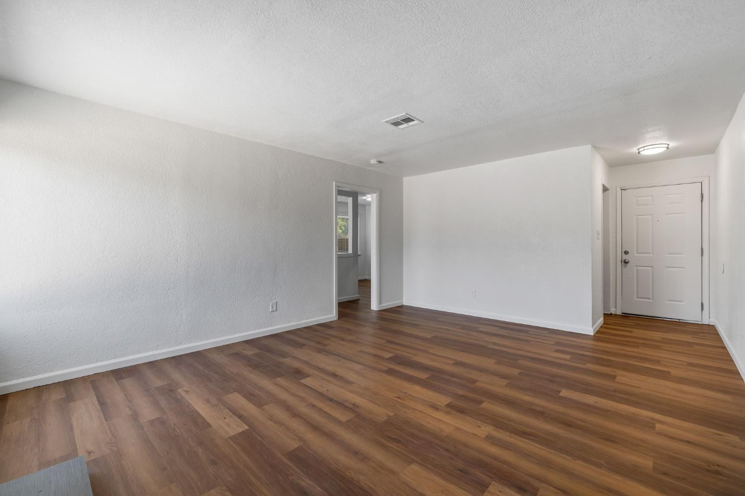 Detail Gallery Image 12 of 57 For 4441 Fenwick Way, North Highlands,  CA 95660 - 3 Beds | 2 Baths