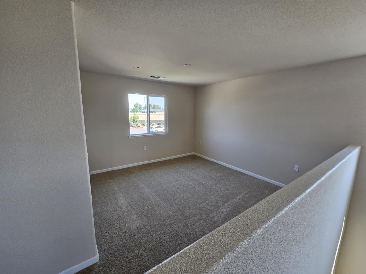 Detail Gallery Image 7 of 16 For 908 Terranova Ct, Stockton,  CA 95204 - 4 Beds | 3 Baths