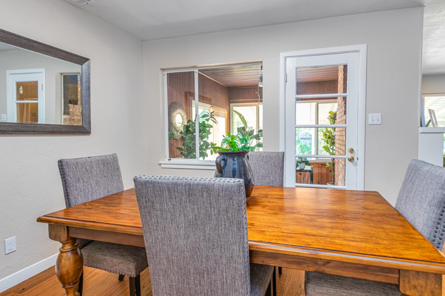 Detail Gallery Image 18 of 36 For 3232 Strevel Way, Sacramento,  CA 95825 - 3 Beds | 1/1 Baths