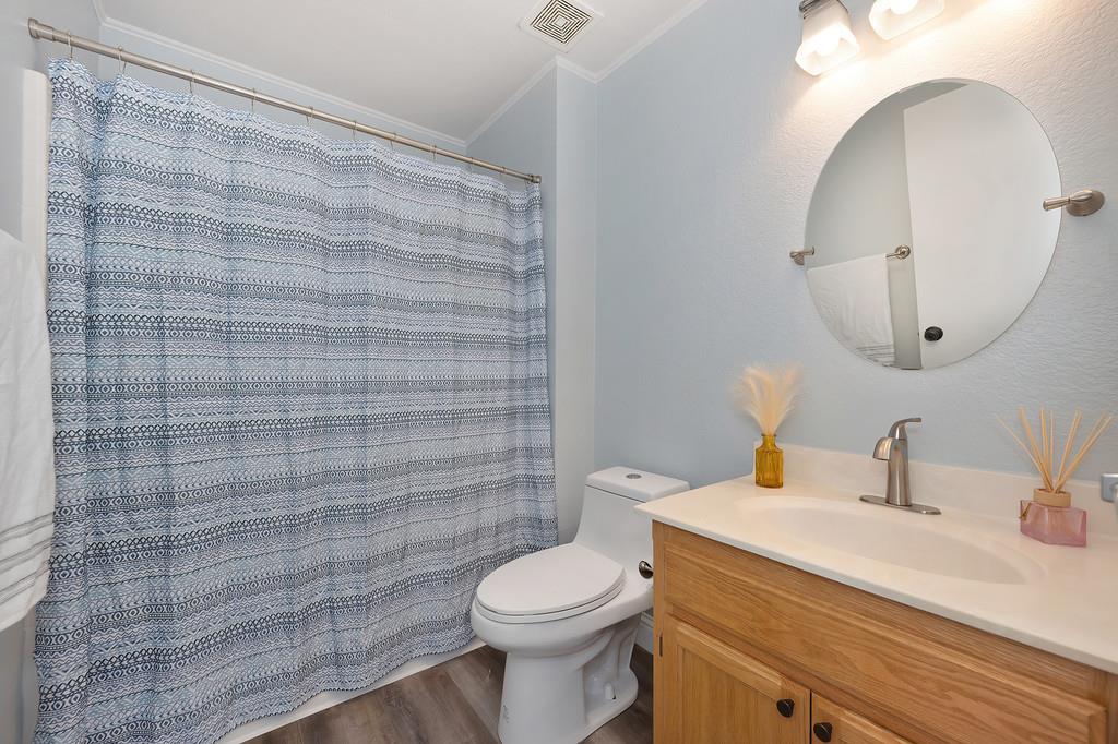 Detail Gallery Image 25 of 51 For 9567 Diamond Point Ln, Elk Grove,  CA 95758 - 4 Beds | 2/1 Baths