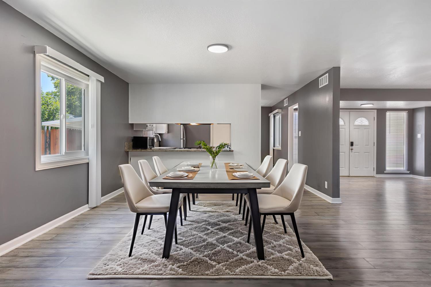Detail Gallery Image 15 of 40 For 2537 Warrego Way, Sacramento,  CA 95826 - 4 Beds | 2/1 Baths