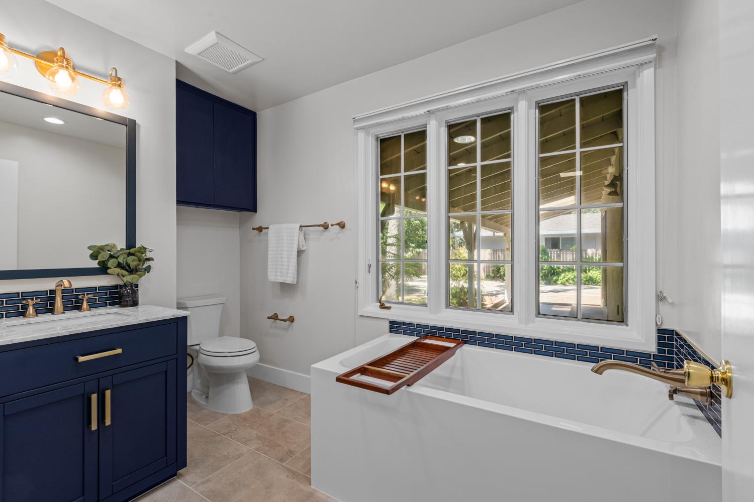 Detail Gallery Image 25 of 56 For 5946 Muldrow Rd, Carmichael,  CA 95608 - 3 Beds | 2 Baths