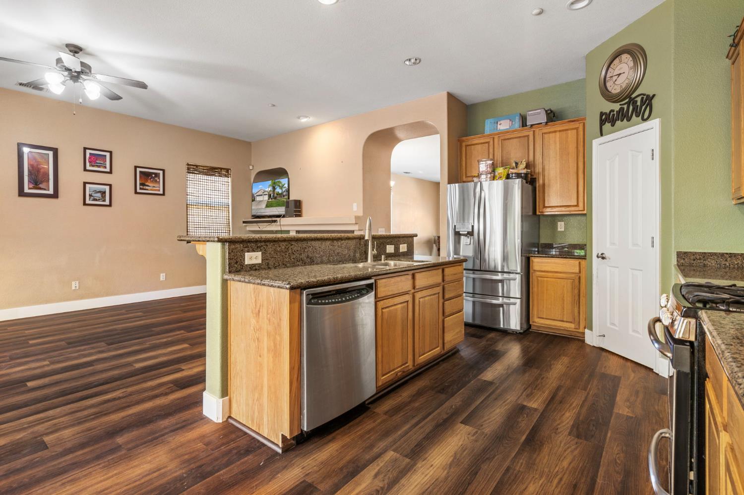 Detail Gallery Image 15 of 33 For 444 Sparrow Dr, Galt,  CA 95632 - 4 Beds | 2 Baths