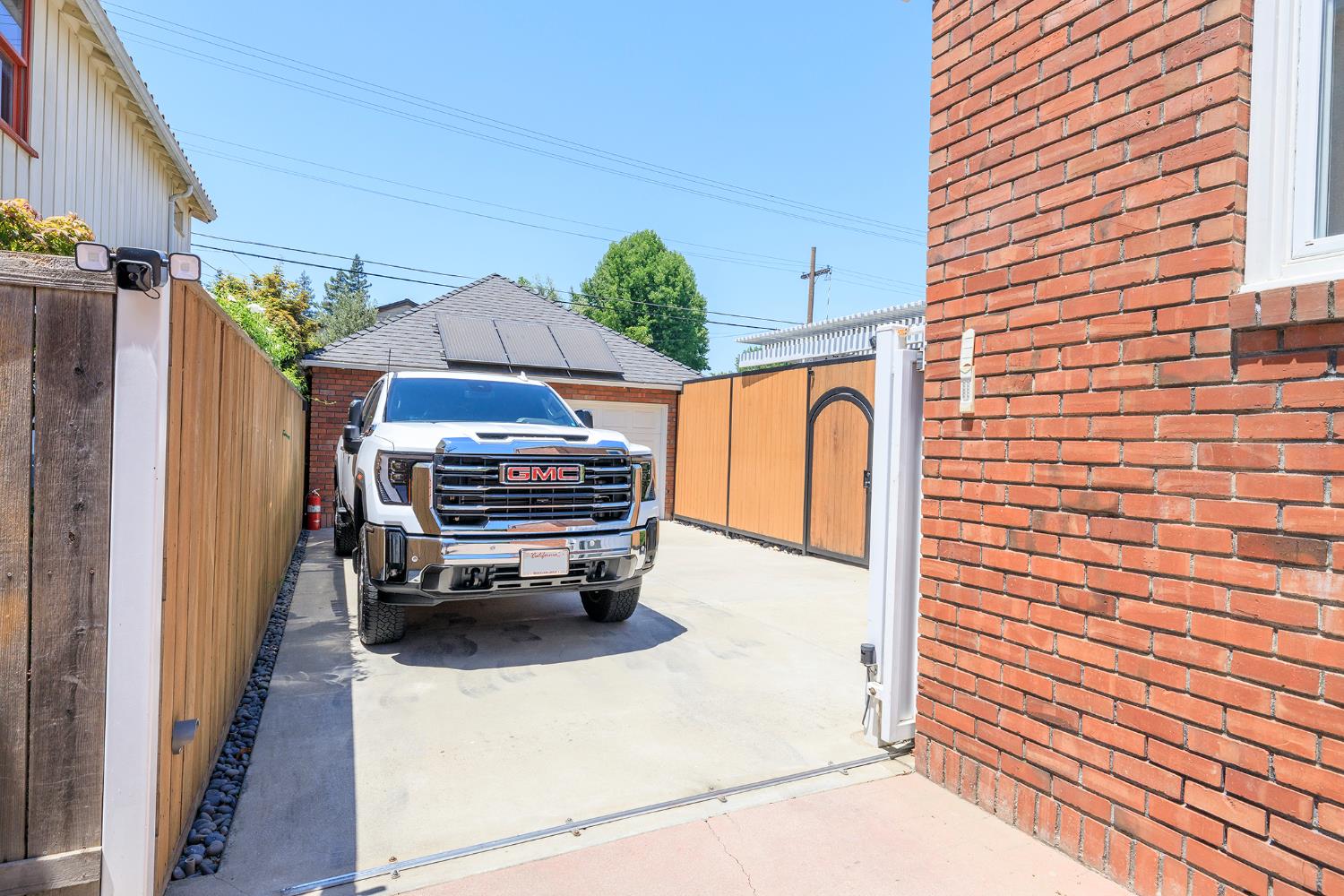 Detail Gallery Image 42 of 56 For 1009 Sycamore Ave, Modesto,  CA 95350 - 3 Beds | 2/1 Baths