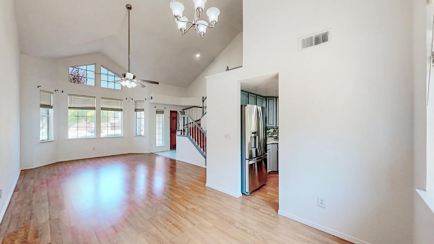 Detail Gallery Image 8 of 43 For 4184 Horizon Ct, Turlock,  CA 95382 - 4 Beds | 3 Baths