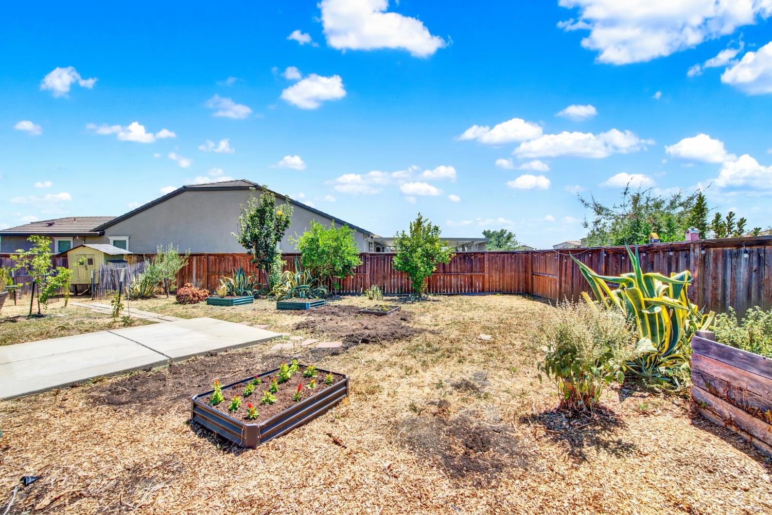 Detail Gallery Image 59 of 72 For 2200 Russell Cir, Woodland,  CA 95776 - 3 Beds | 2/1 Baths
