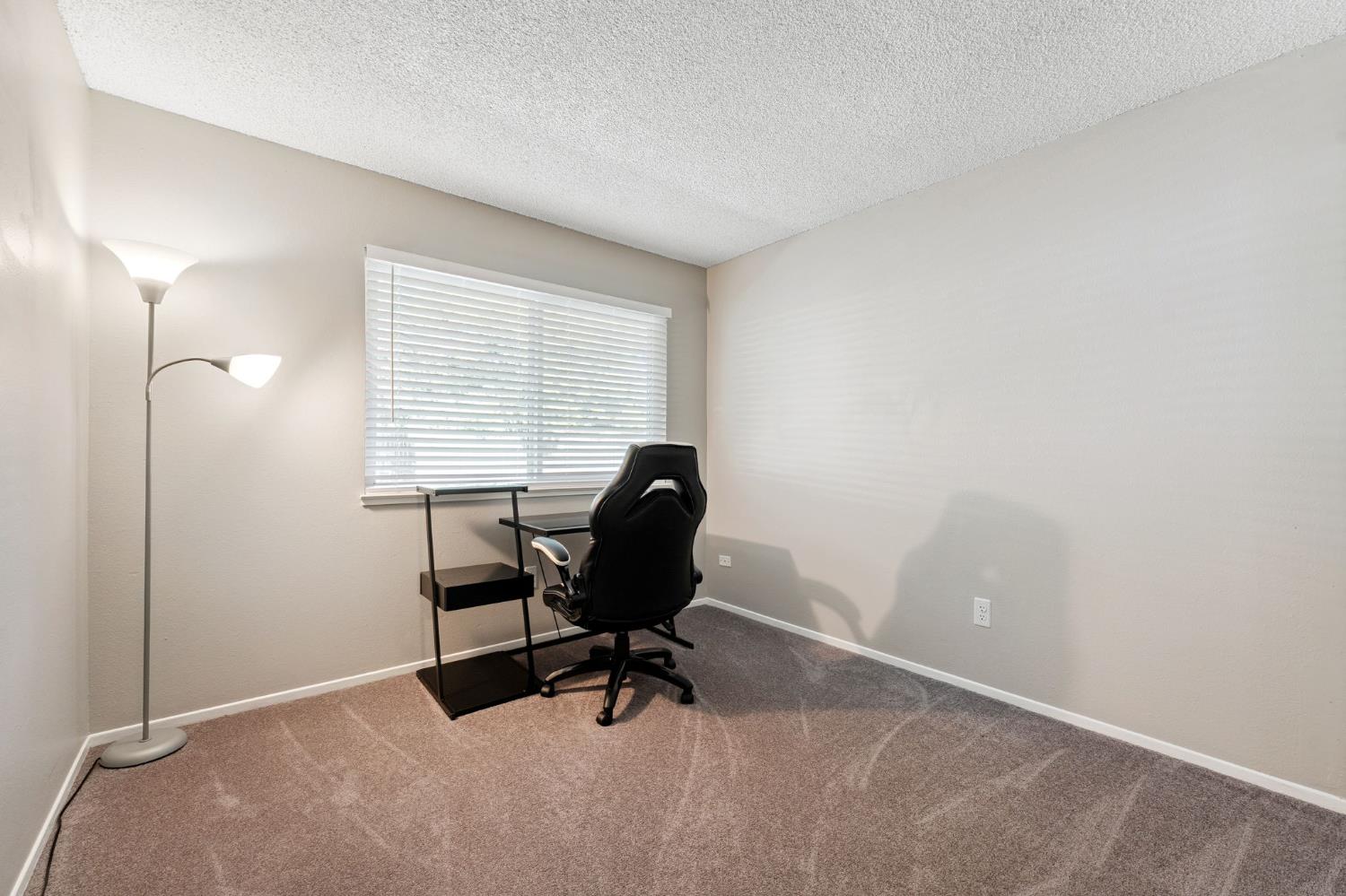 Detail Gallery Image 14 of 17 For 56 W Elliot St #61,  Woodland,  CA 95695 - 3 Beds | 2 Baths