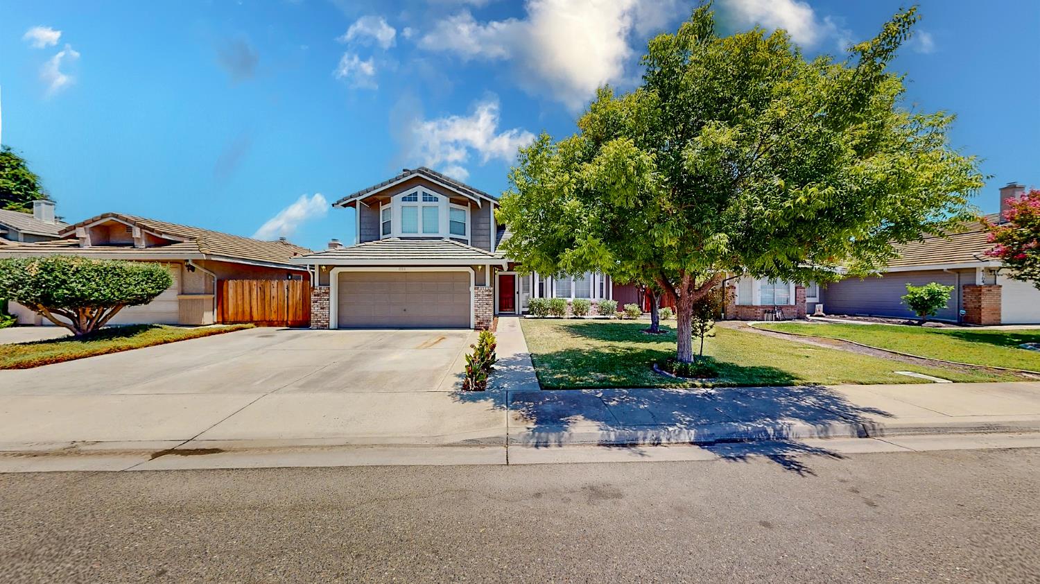 Detail Gallery Image 2 of 43 For 4184 Horizon Ct, Turlock,  CA 95382 - 4 Beds | 3 Baths