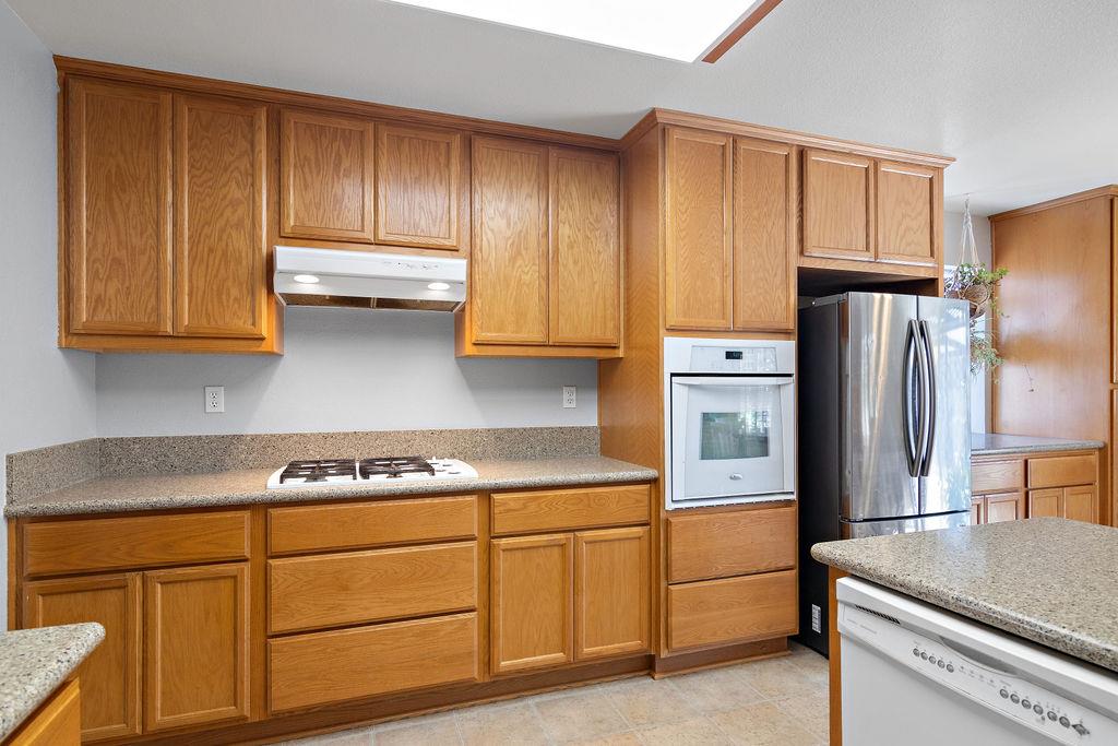 Detail Gallery Image 11 of 38 For 65 Reed Rd, Oakdale,  CA 95361 - 4 Beds | 2 Baths