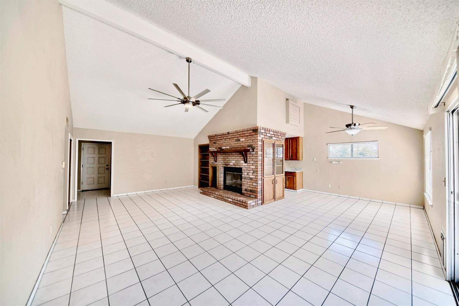 Detail Gallery Image 9 of 79 For 1516 Palmdale Dr, Modesto,  CA 95355 - 3 Beds | 2 Baths