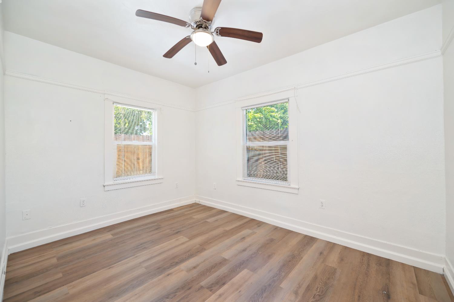 Detail Gallery Image 33 of 47 For 911 Cross St, Woodland,  CA 95695 - – Beds | – Baths