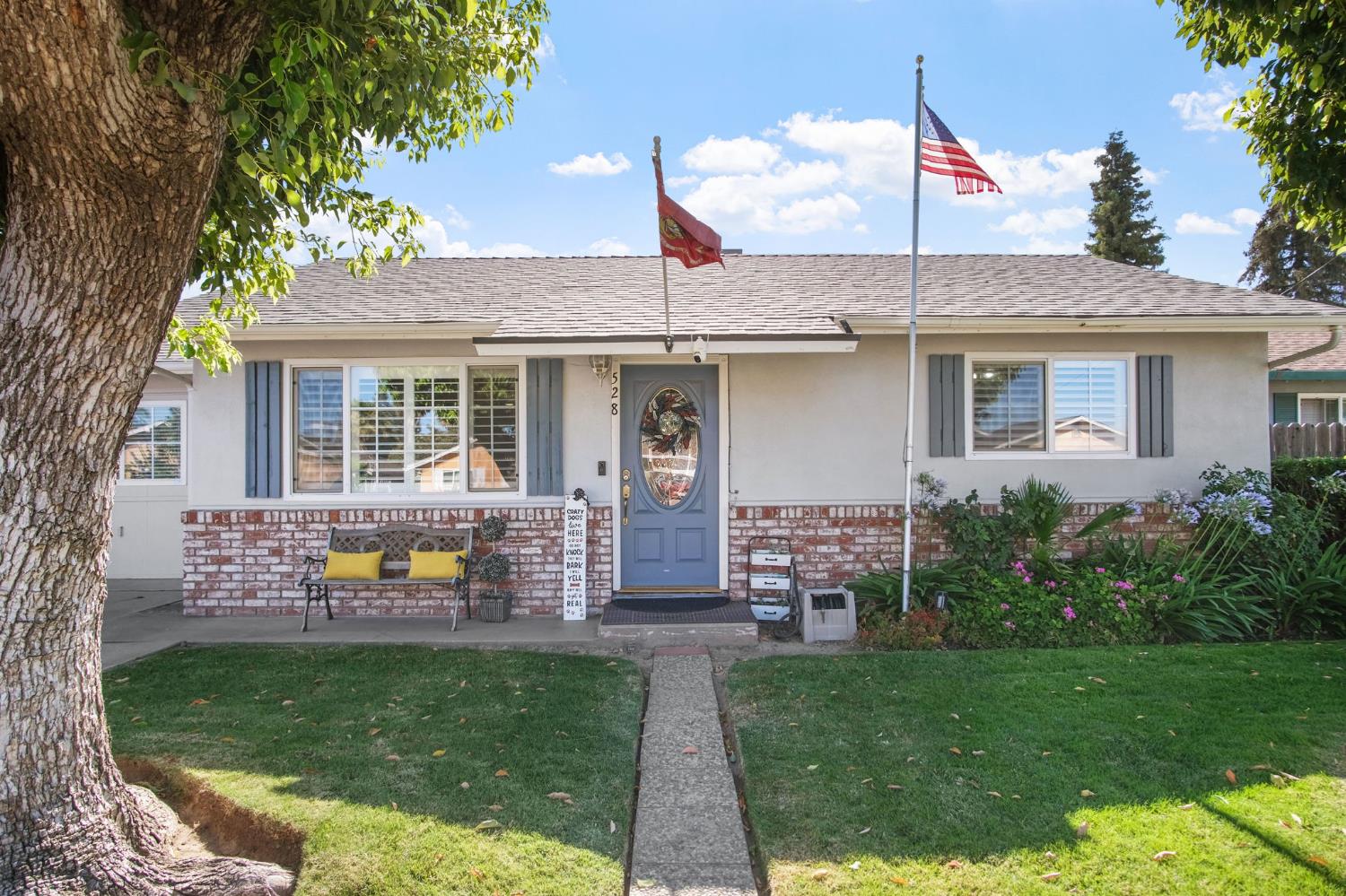 Detail Gallery Image 4 of 30 For 528 Church St, Modesto,  CA 95357 - 3 Beds | 2 Baths