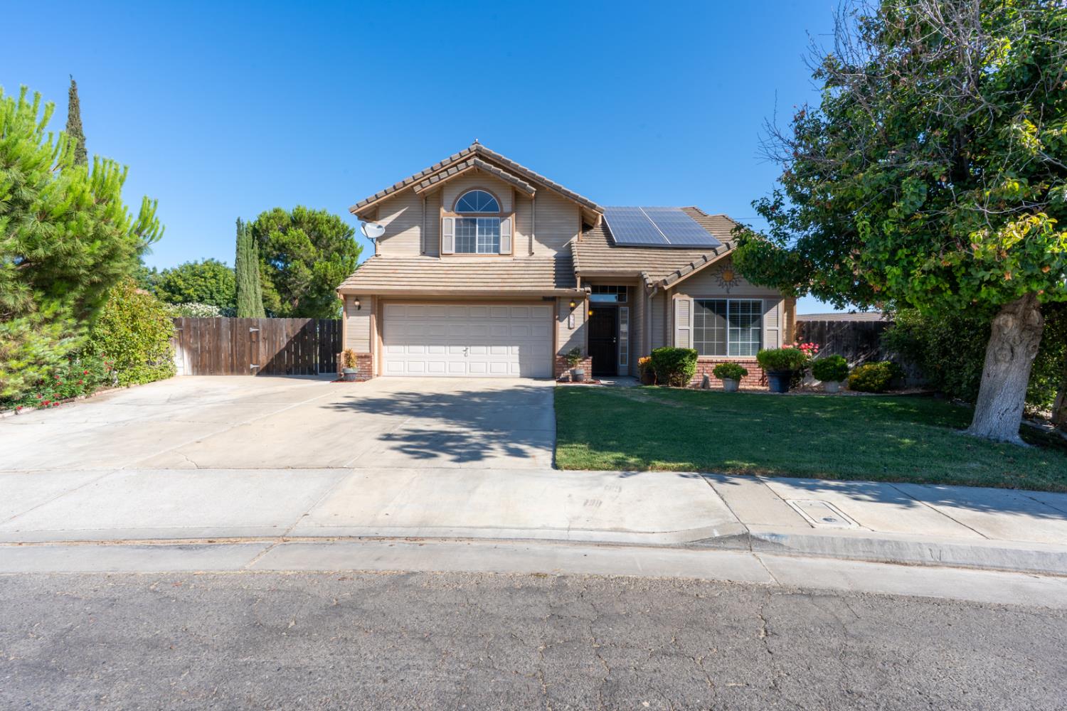 Detail Gallery Image 2 of 58 For 92 Tangelo St, Los Banos,  CA 93635 - 3 Beds | 2/1 Baths