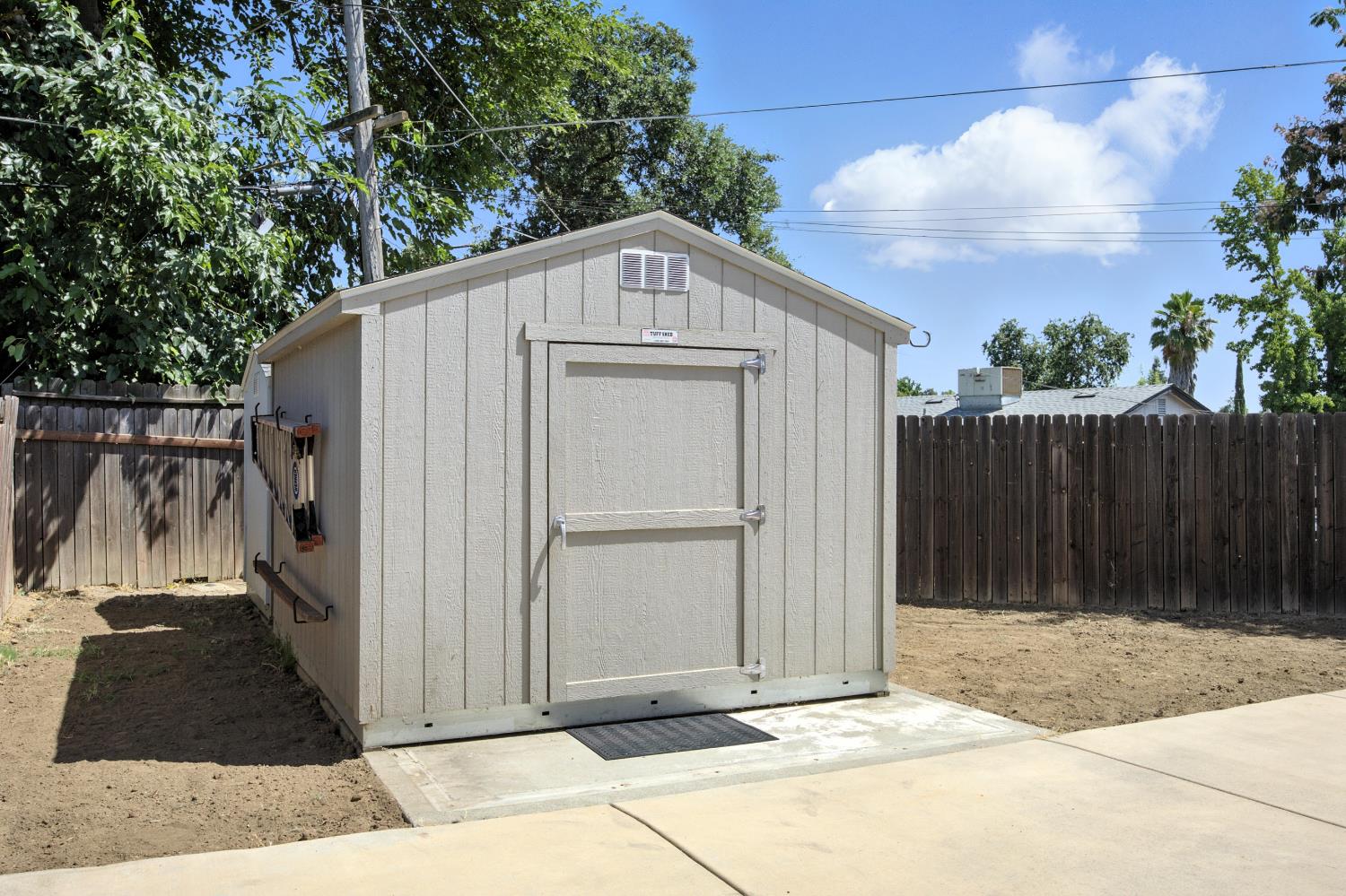 Detail Gallery Image 33 of 49 For 6147 Orsi Cir, Carmichael,  CA 95608 - 4 Beds | 2/1 Baths