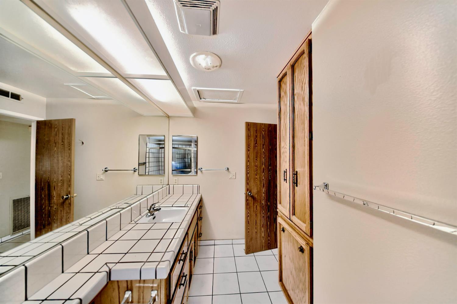 Detail Gallery Image 37 of 79 For 1516 Palmdale Dr, Modesto,  CA 95355 - 3 Beds | 2 Baths