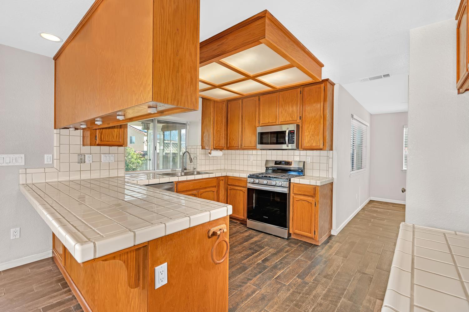 Detail Gallery Image 17 of 58 For 92 Tangelo St, Los Banos,  CA 93635 - 3 Beds | 2/1 Baths