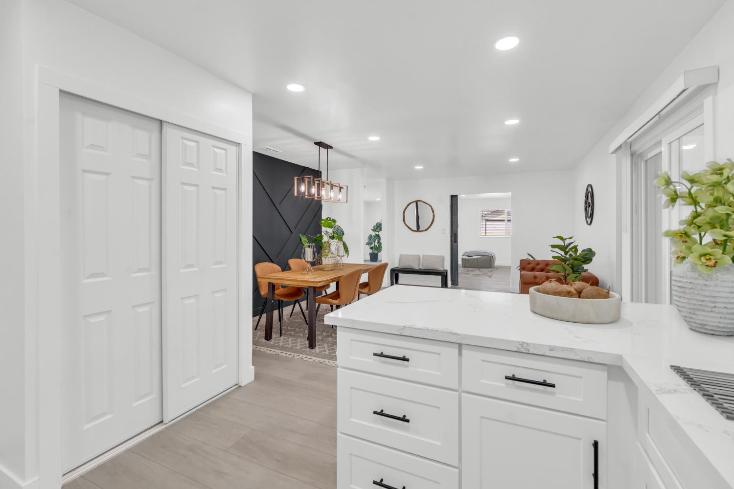Detail Gallery Image 19 of 66 For 9184 Brian Ct, Sacramento,  CA 95826 - 3 Beds | 2 Baths